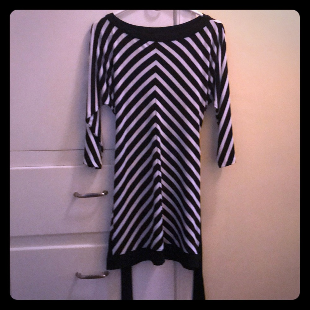 White House black market top